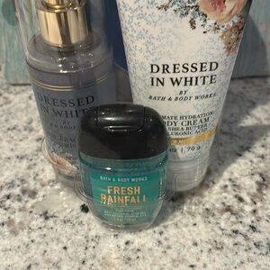 COPY - Bath and Bodyworks Dressed in White Travel Size Gift Set New Collection